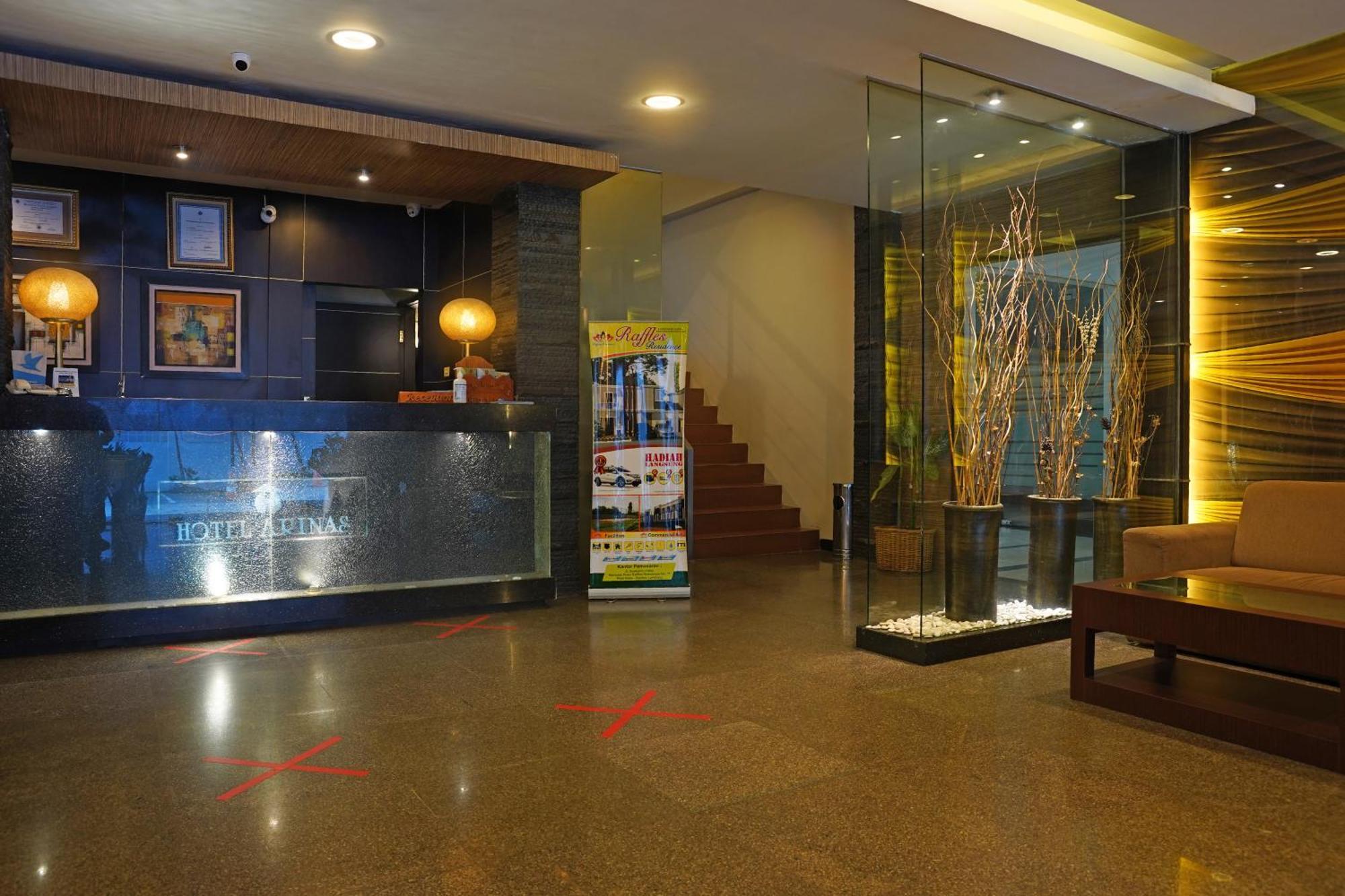 Arinas Hotel Bandar Lampung Exterior photo